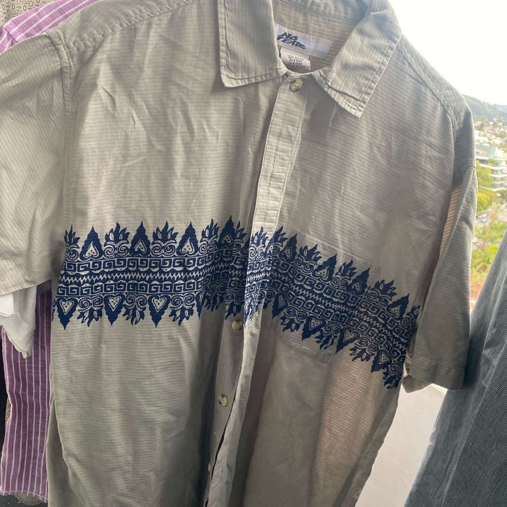 Assorted Button-Up Shirts - Picture 2 of 14